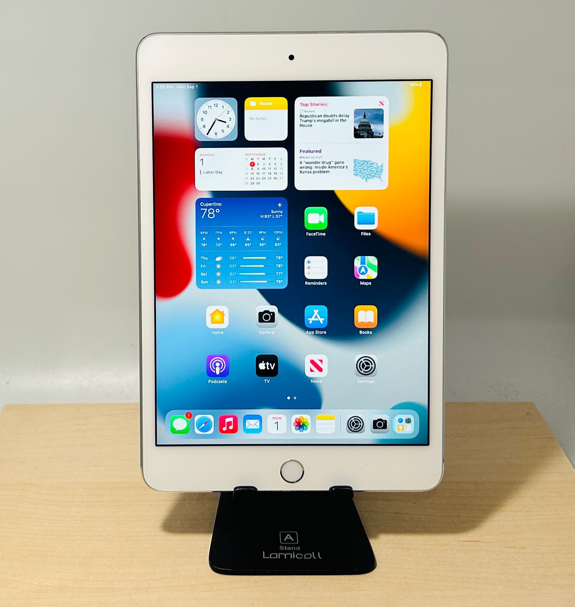 iPad - ios最新15 SIMフリー iPad mini 4 128GB ios最新15 SIMフリー iPad mini 4 128GB シルバー