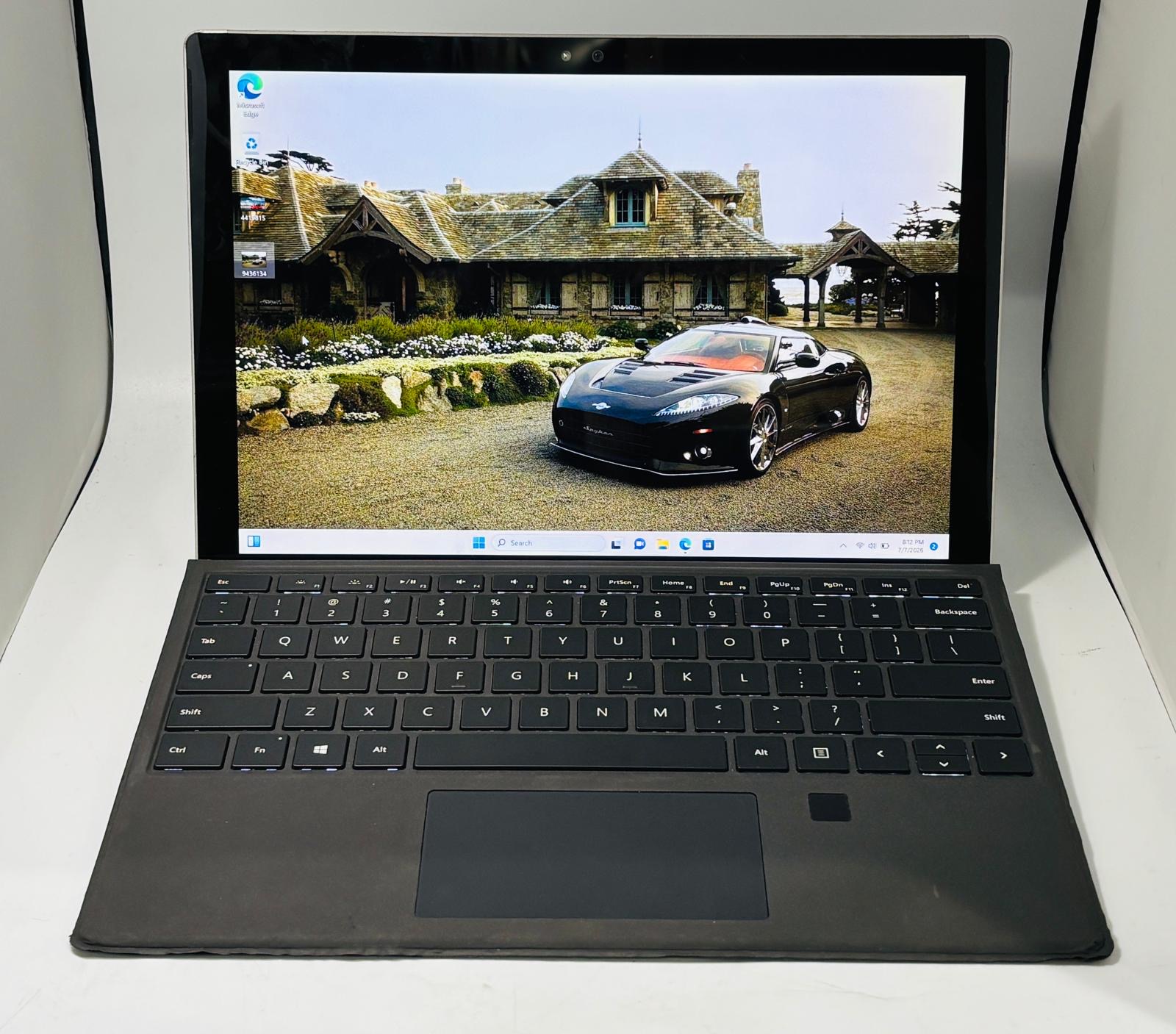 Microsoft Surface Pro 4 Core i5-6300u 8GB 256GB SSD Windows 11 Pro