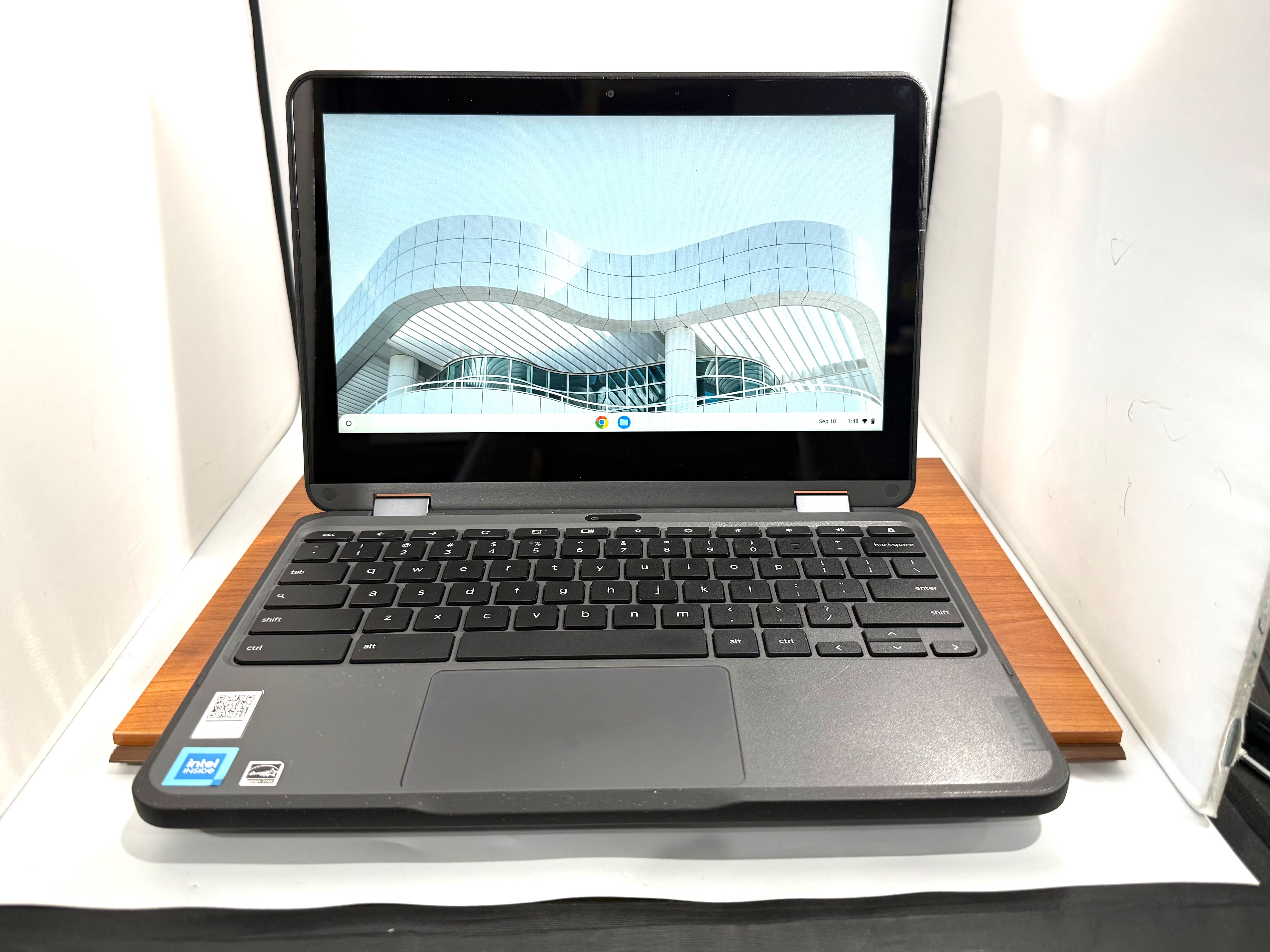 LENOVO CHROMEBOOK 500E intel Celeron N5100 8GB RAM 64GB Touchscreen